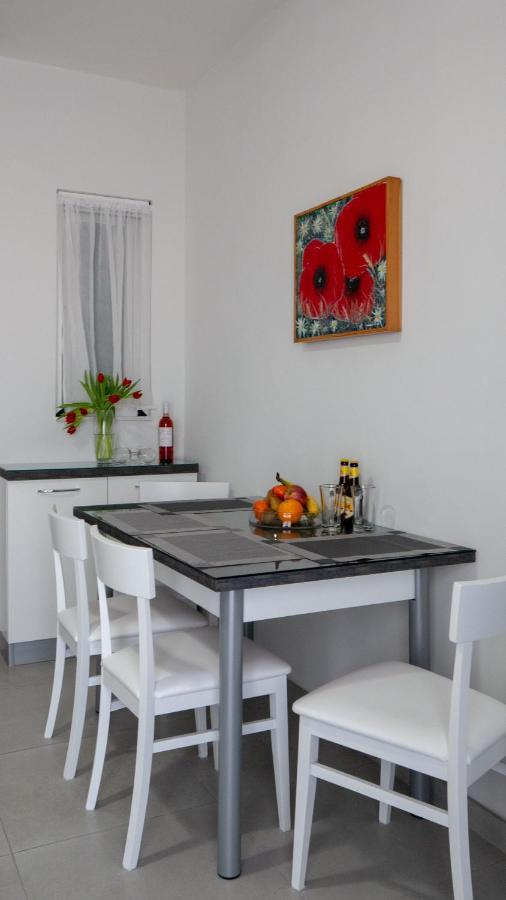 Mgarr Waterfront Cosy Apartment 2 By Ghajnsielem Gozo ภายนอก รูปภาพ